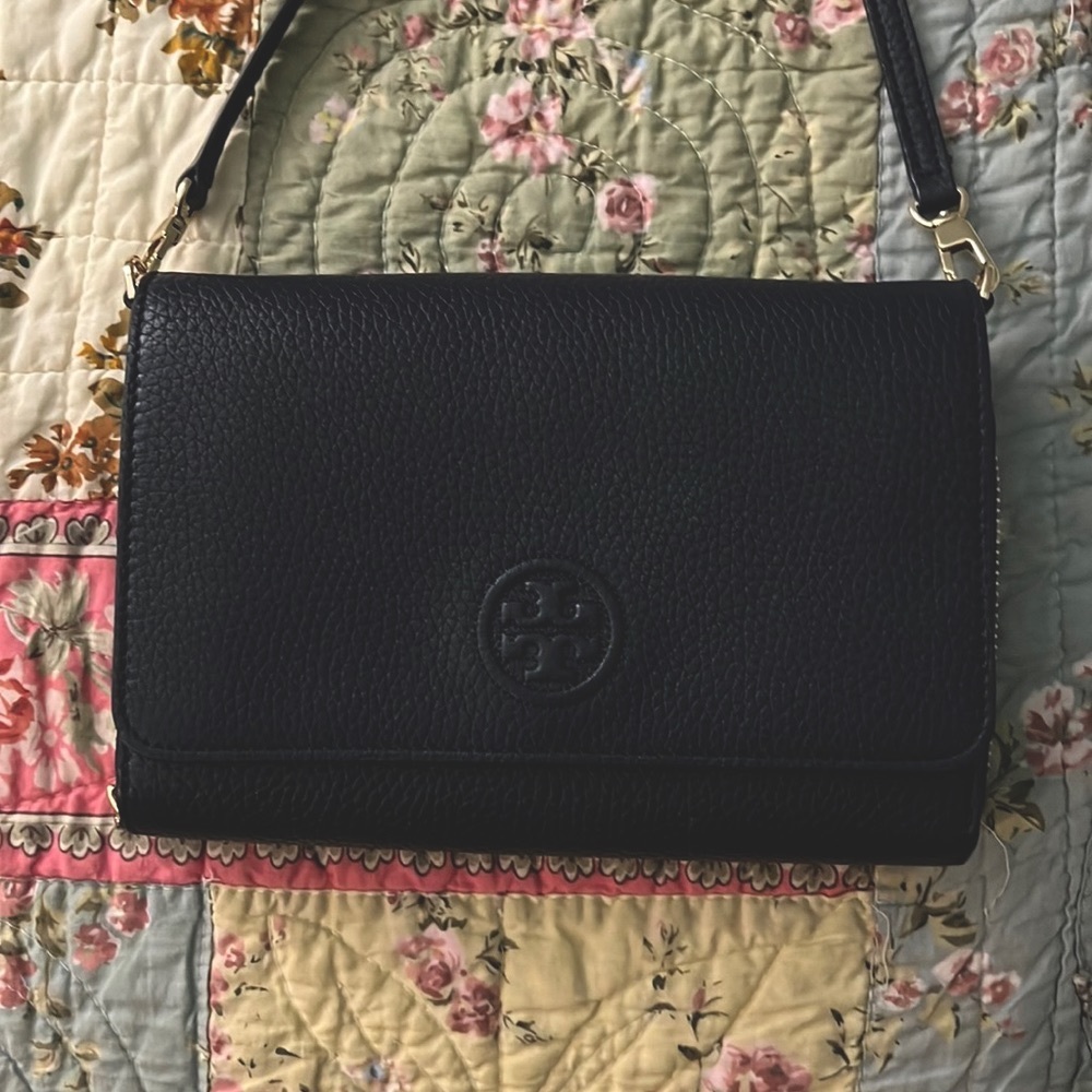 Tory Burch Navy Blue Crossbody Wallet